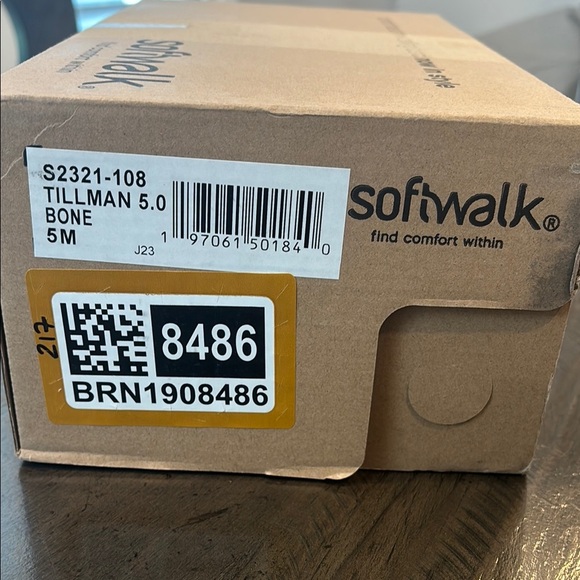 SoftWalk 5 Women's Tillman Bone White Slide Sandals - Picture 9 of 11